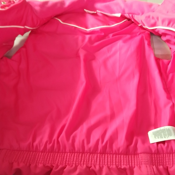 Adidas Puffer Vest - Picture 6 of 10